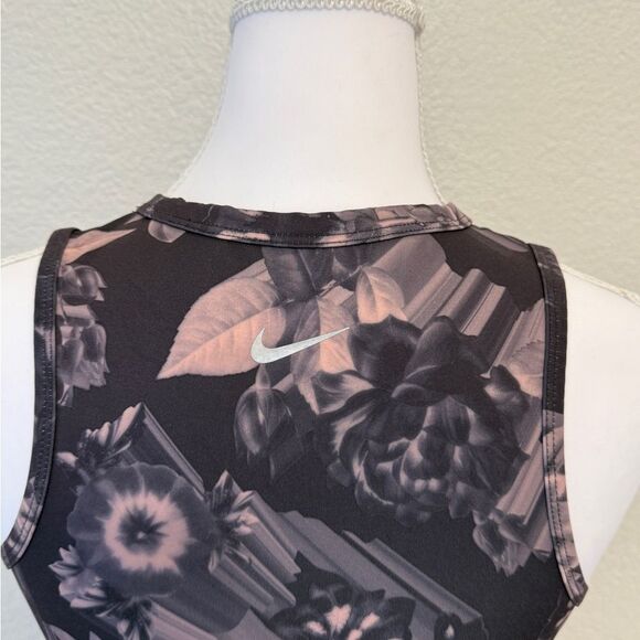 Nike Epic Luxe Printed Crop Top - Picture 6 of 7